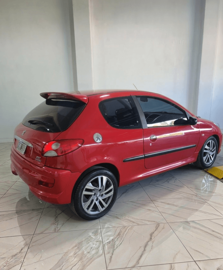 Peugeot 207 Compact 1.4 3 P XR Active